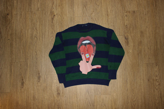 Tongue sweater