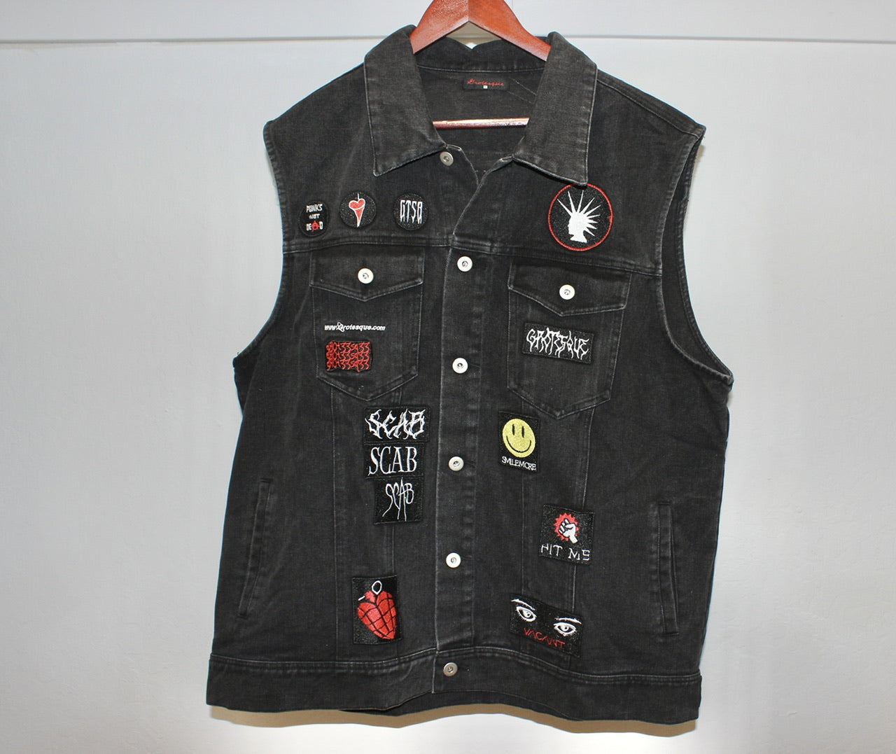 BATTLE VEST